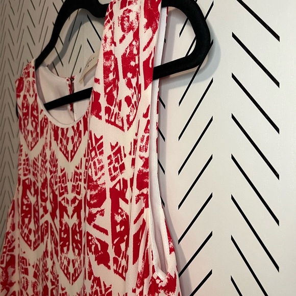Everly Red and White Sleeveless Dress - Picture 5 of 12